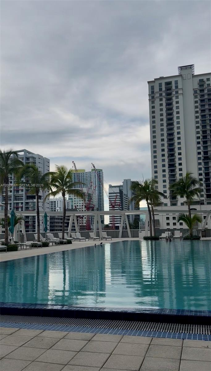 79 SW 12th St Unit: 3312-S