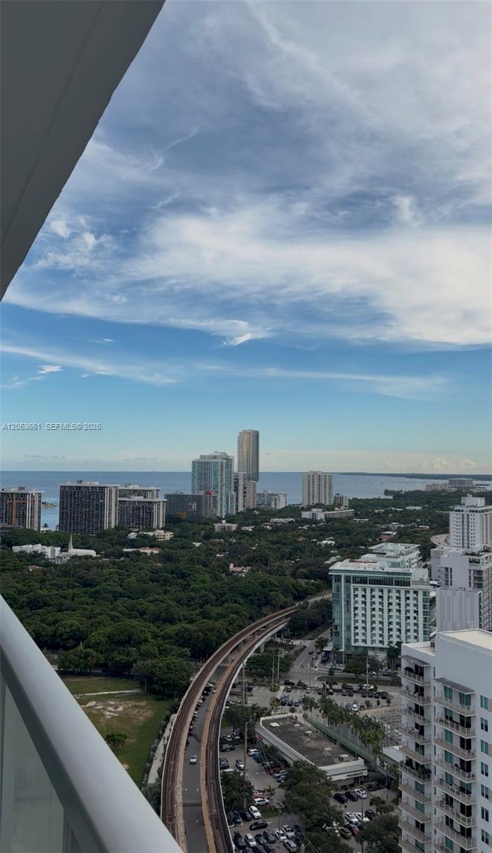 79 SW 12th St Unit: 3312-S
