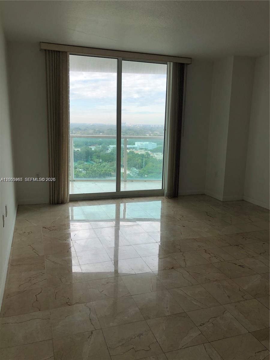 2101 Brickell Ave # 1611
