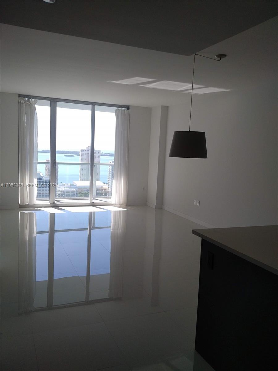 500 BRICKELL AVE # 3200