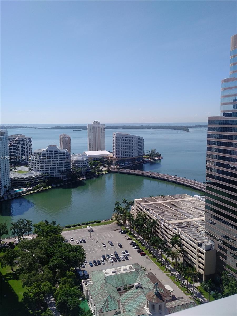 500 BRICKELL AVE # 3200