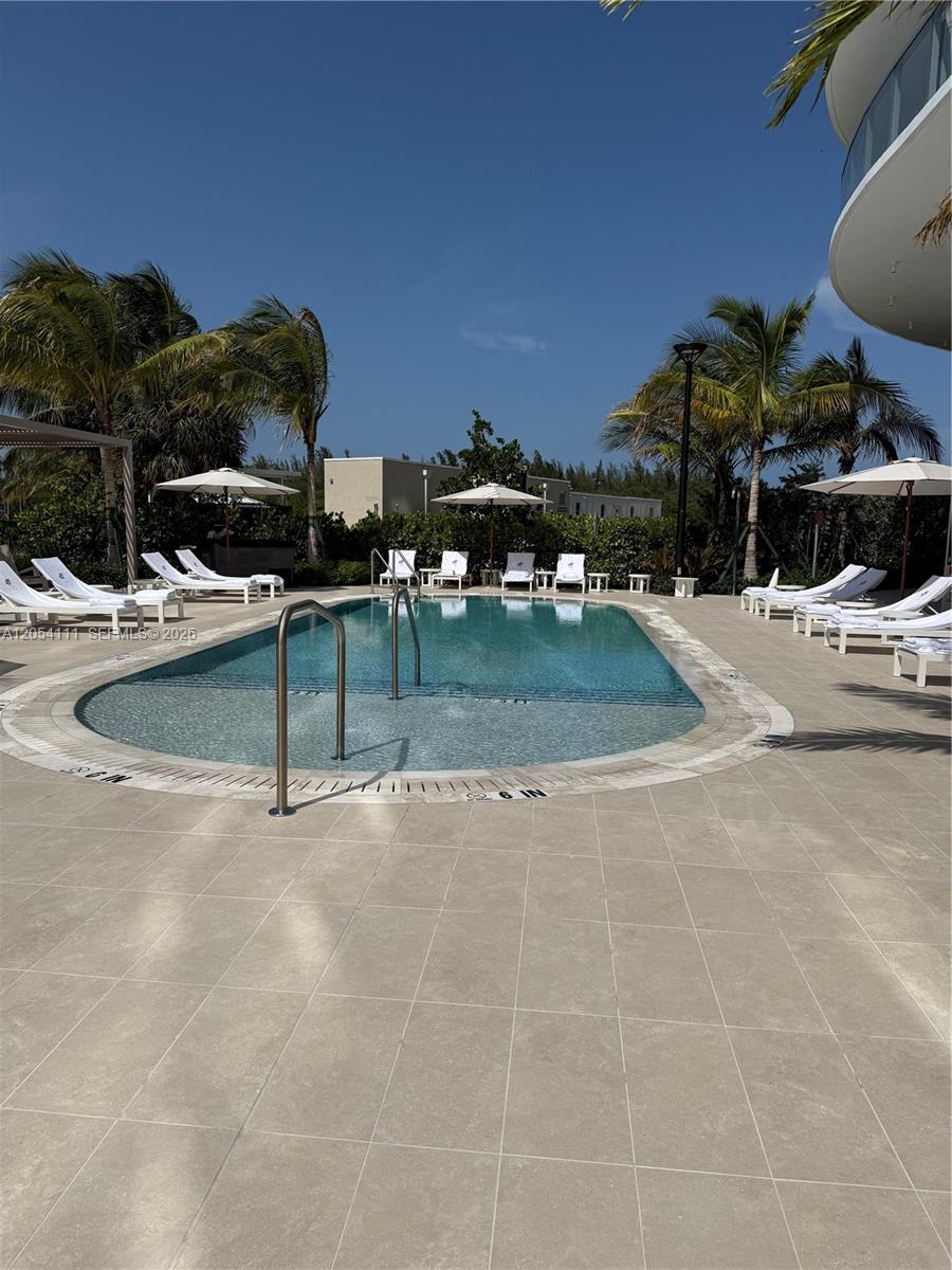 2411 Laguna Cir # 910