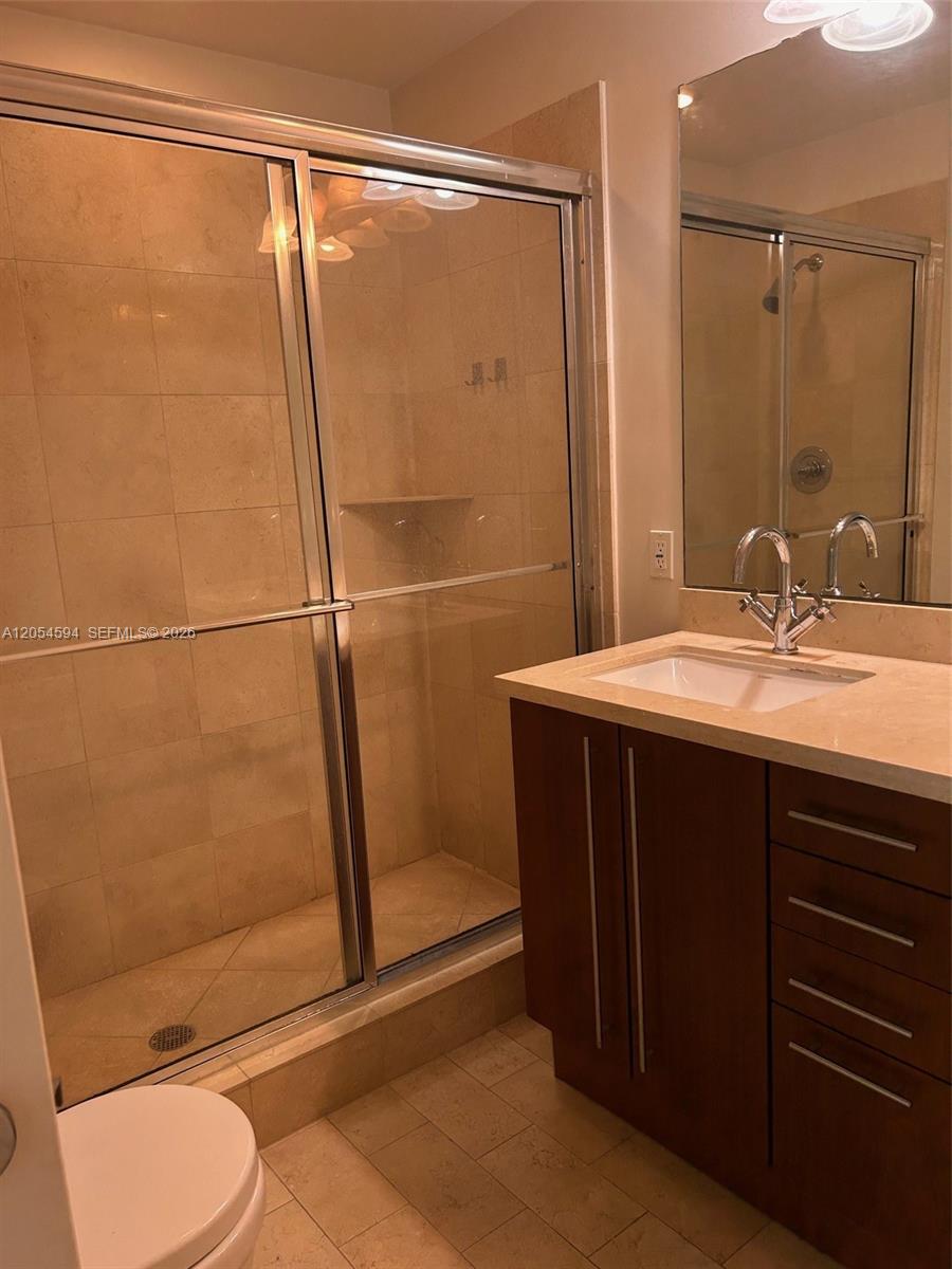 1111 SW 1st Ave # 3816
