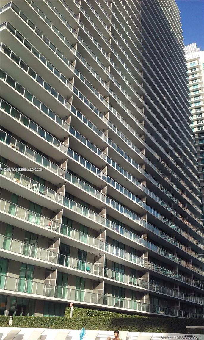 1111 SW 1st Ave # 3816