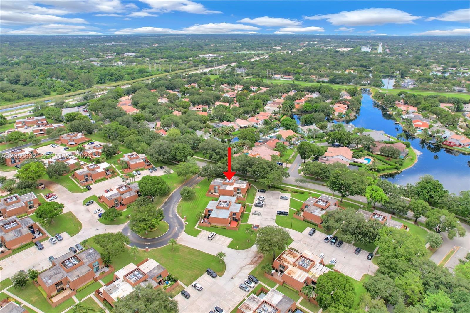 2603 Lakeview Ct