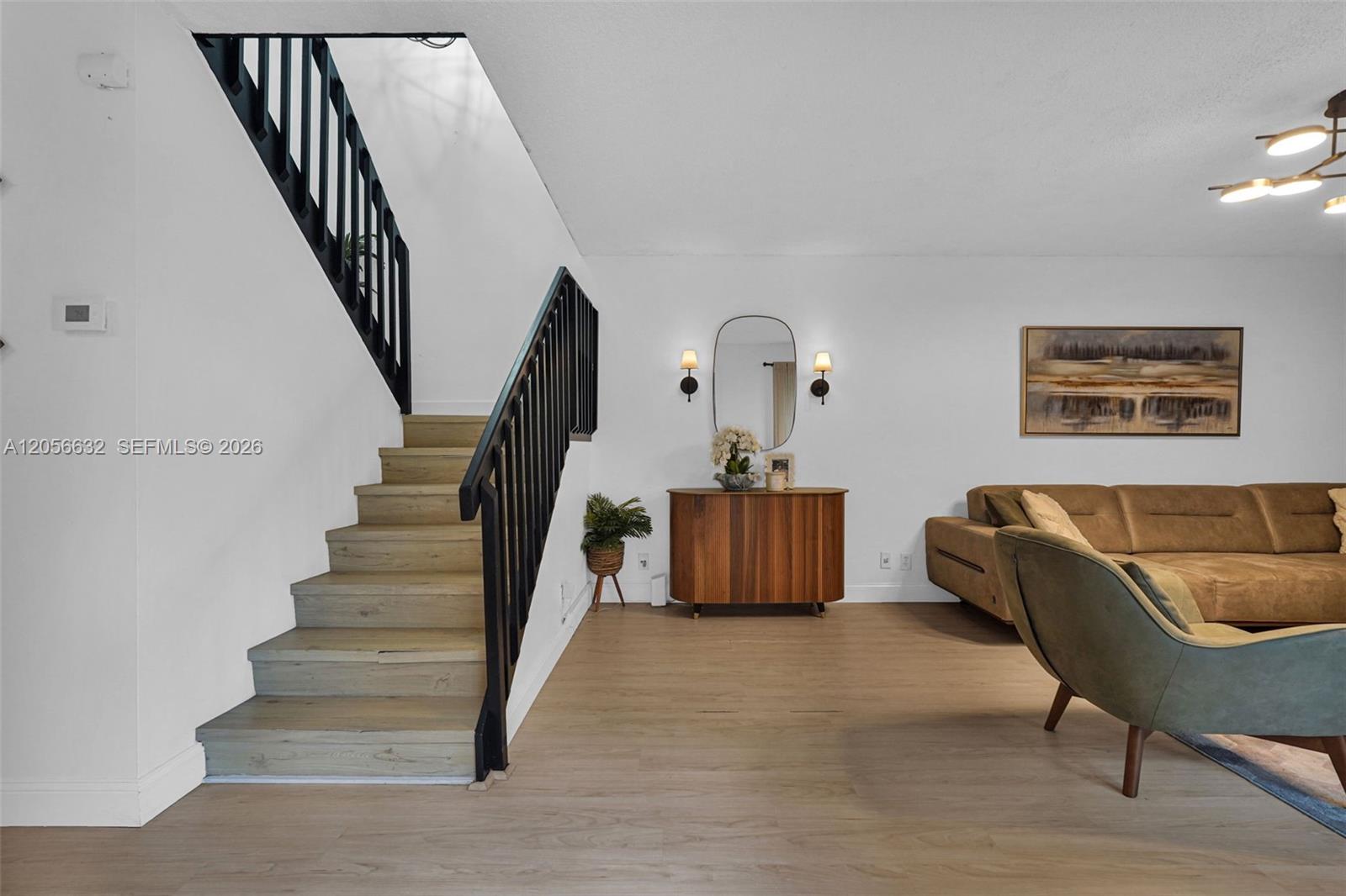 2603 Lakeview Ct