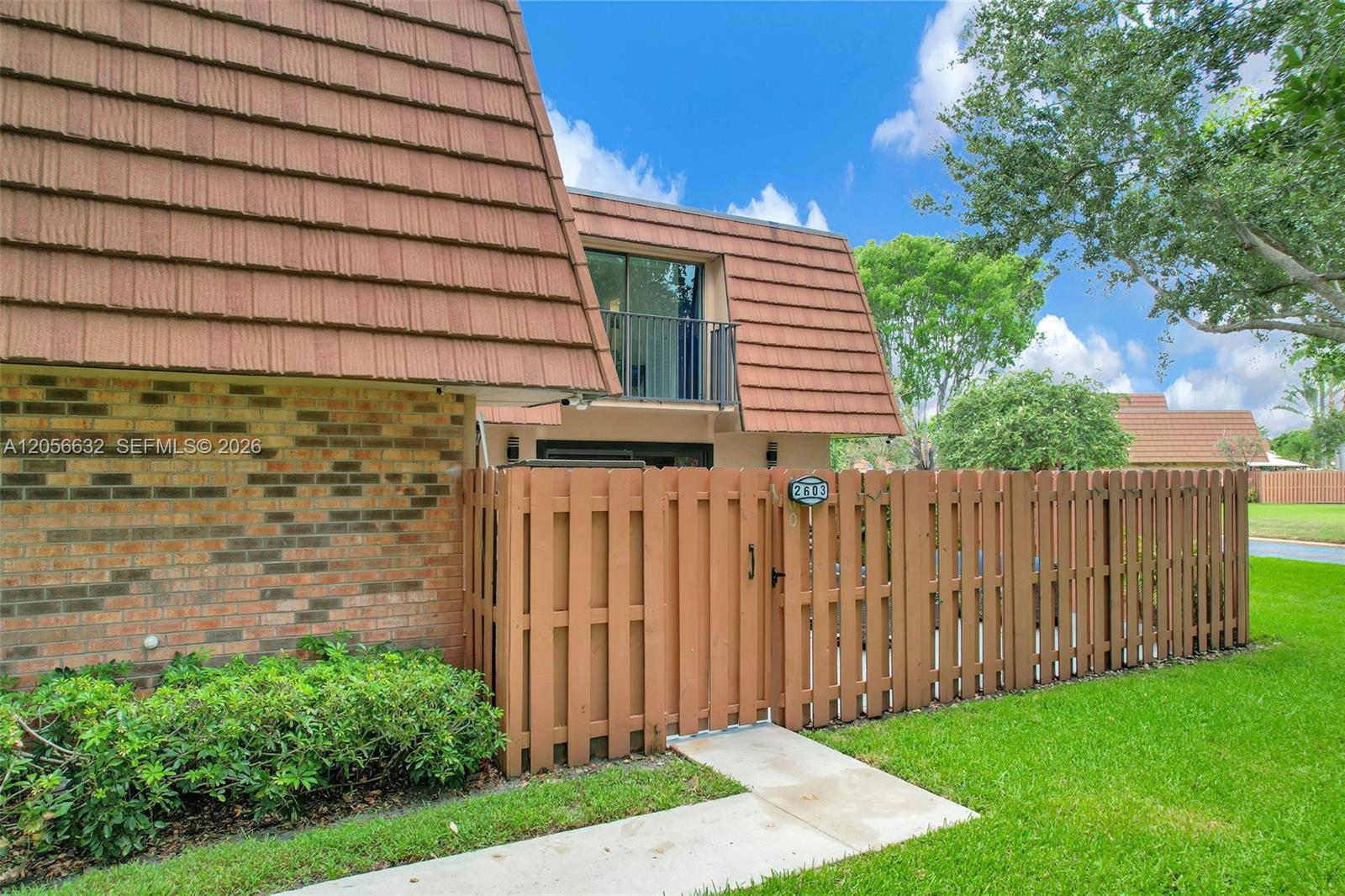 2603 Lakeview Ct