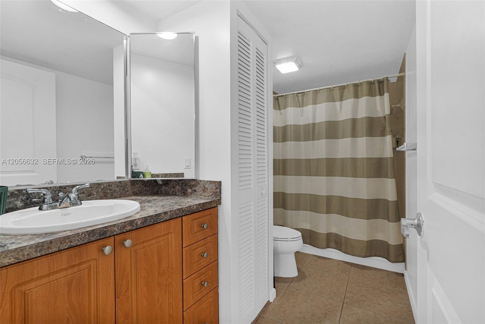 2603 Lakeview Ct