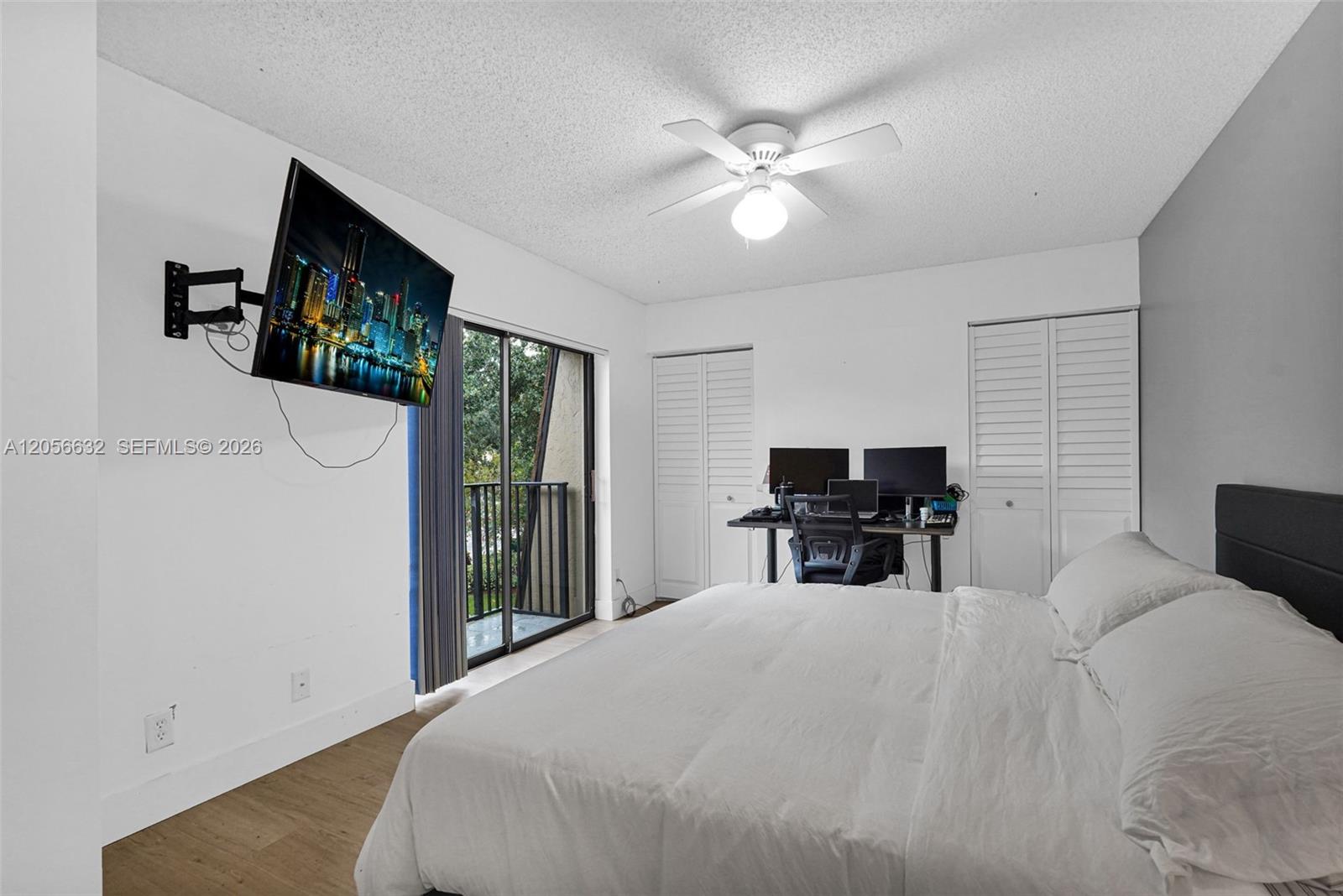 2603 Lakeview Ct