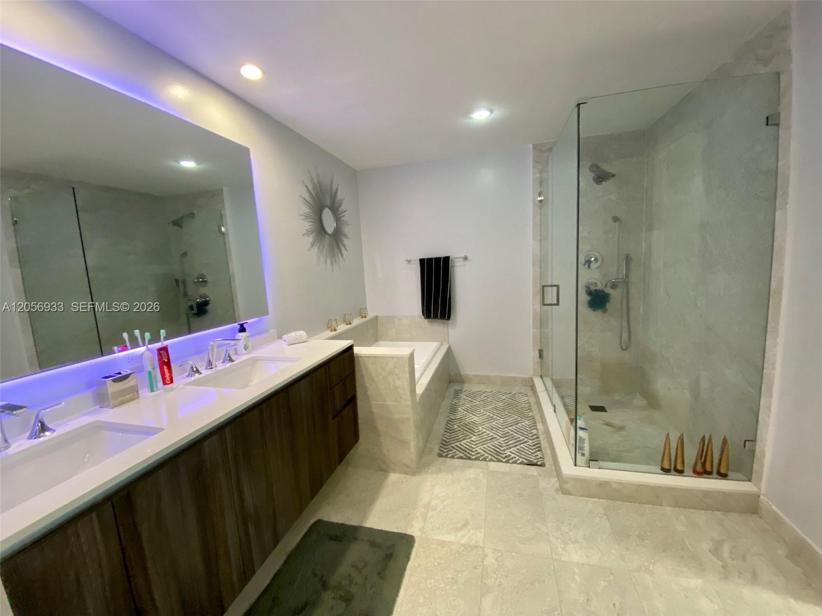 488 NE 18th # 4809