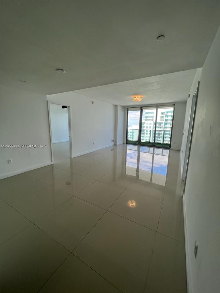 488 NE 18th # 4809