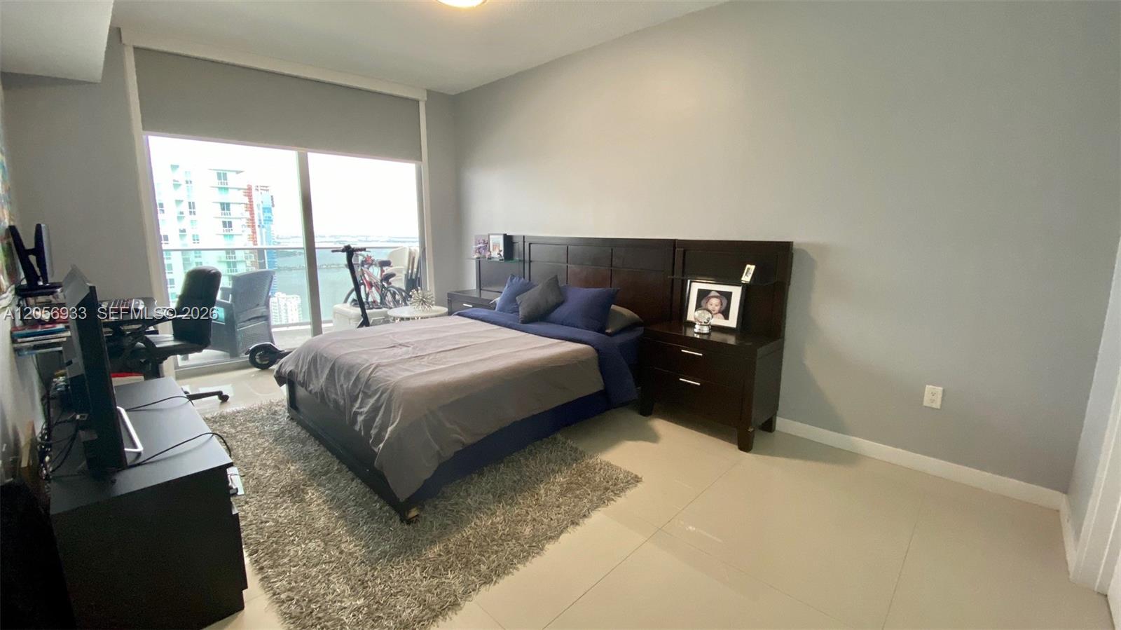 488 NE 18th # 4809