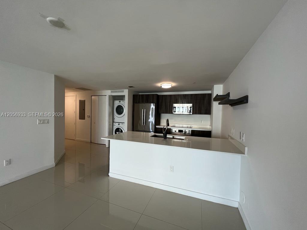 488 NE 18th # 4809