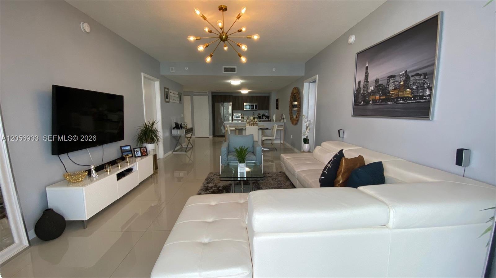 488 NE 18th # 4809