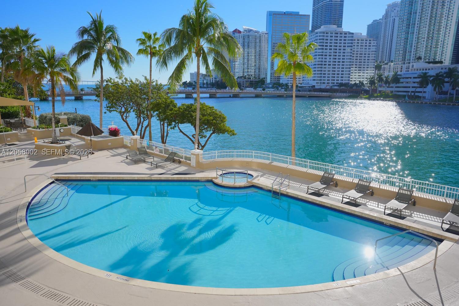 701 Brickell Key Blvd # 604