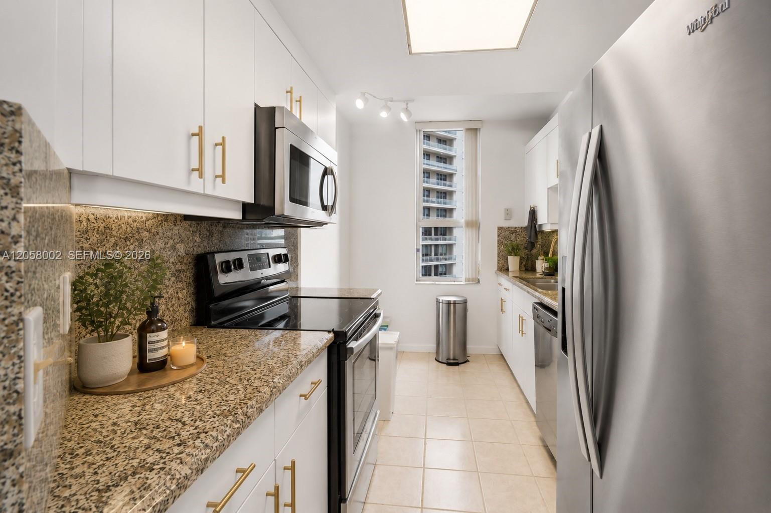 701 Brickell Key Blvd # 604
