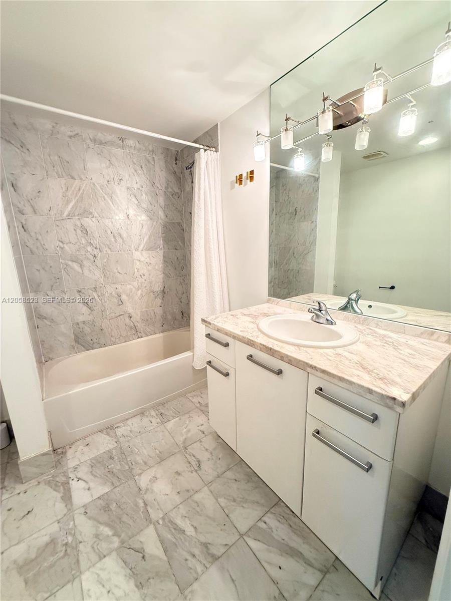 244 BISCAYNE BL # 250