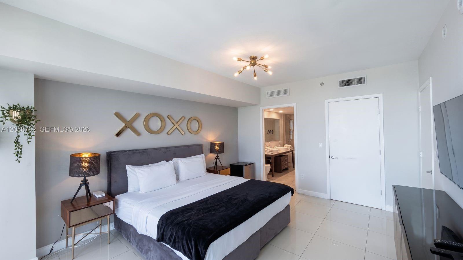 485 Brickell Ave # 3401