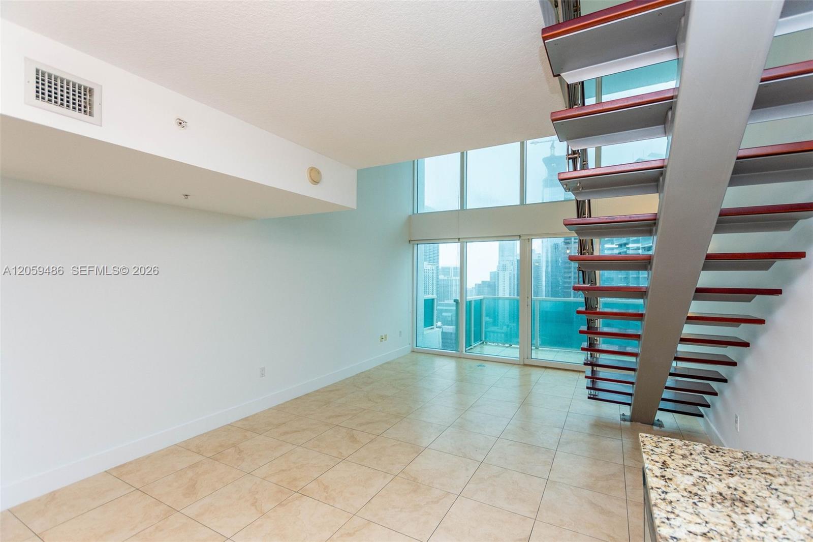 41 SE 5th St # 1914