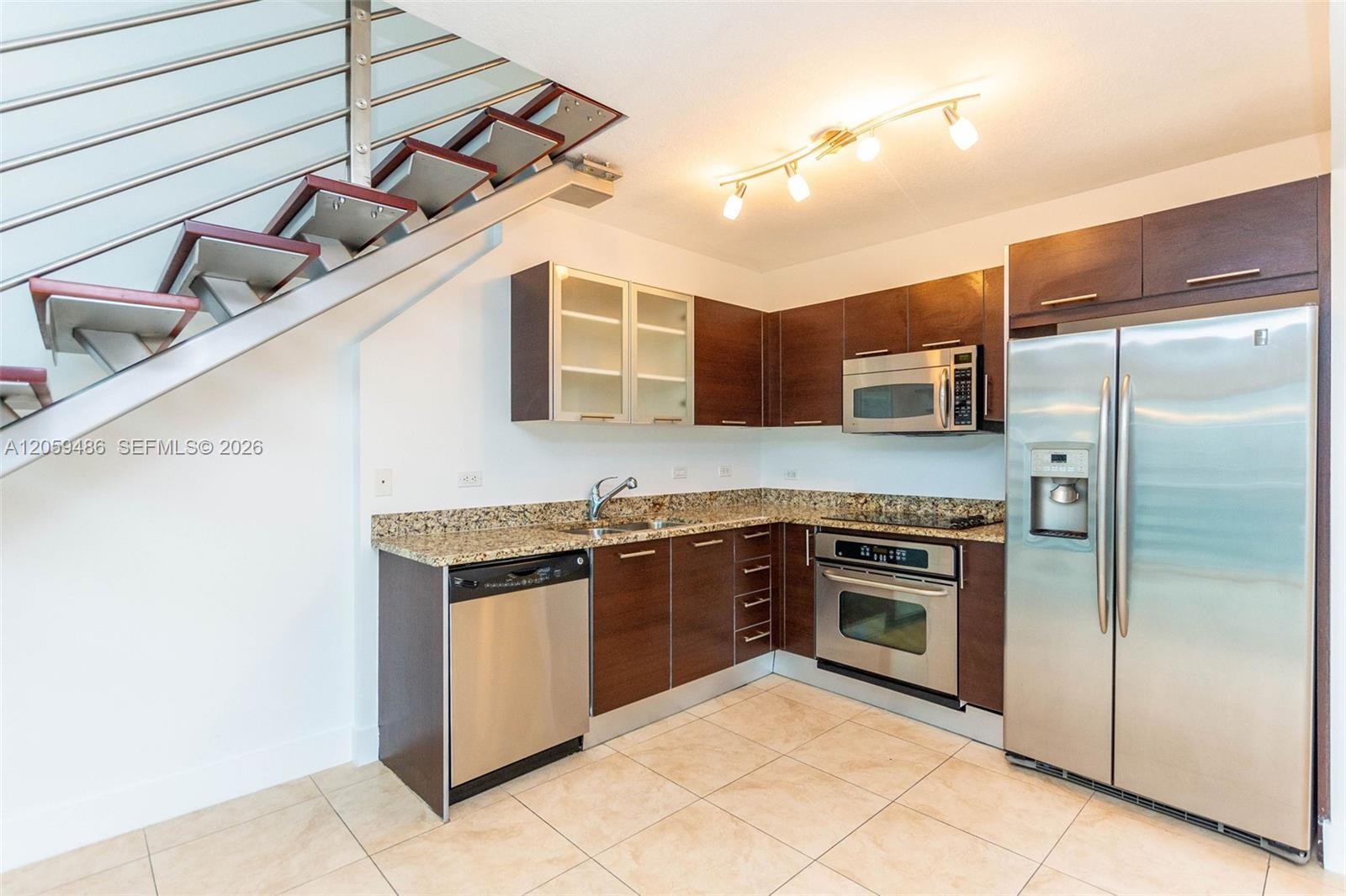 41 SE 5th St # 1914