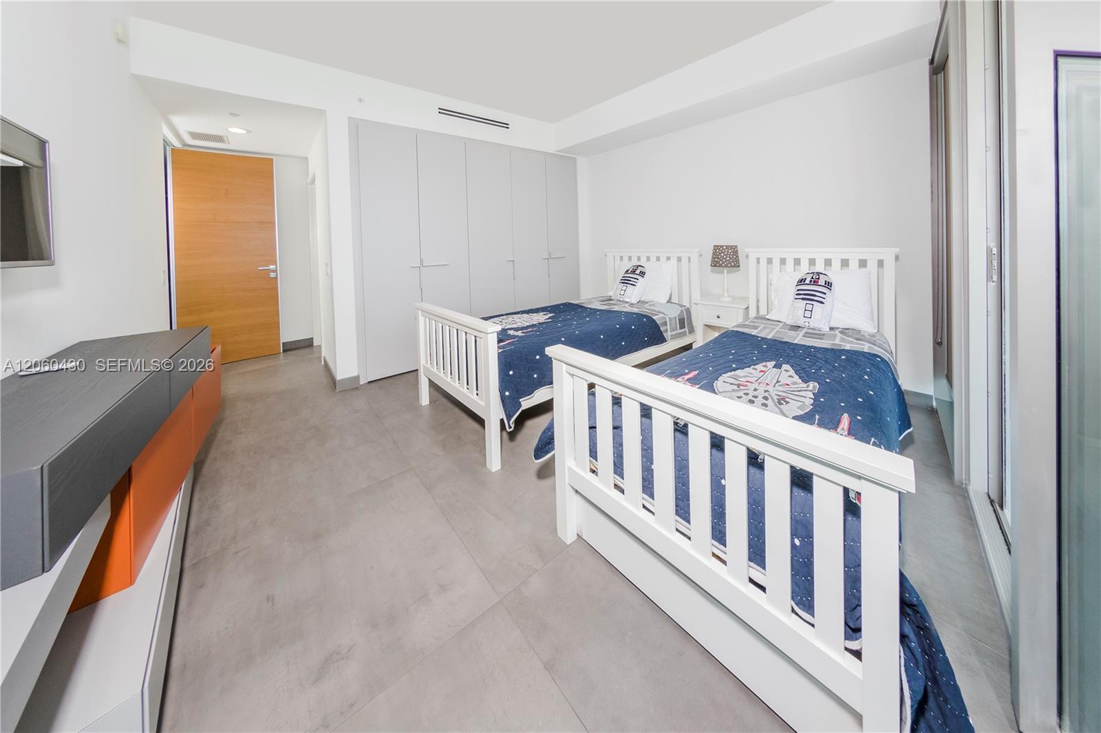 350 Ocean Dr # 604N