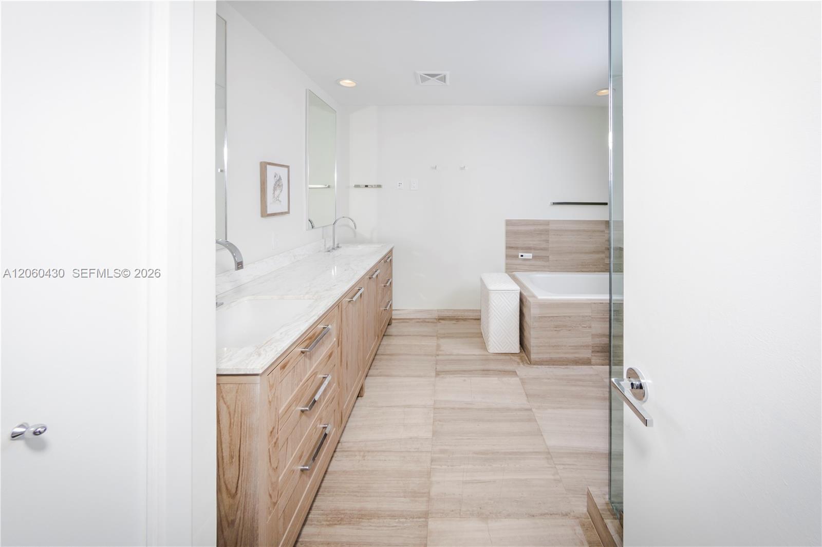 350 Ocean Dr # 604N