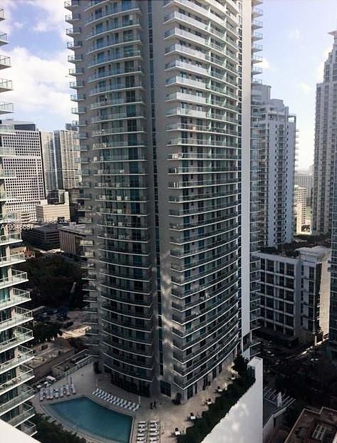 79 SW 12 ST # 3006S