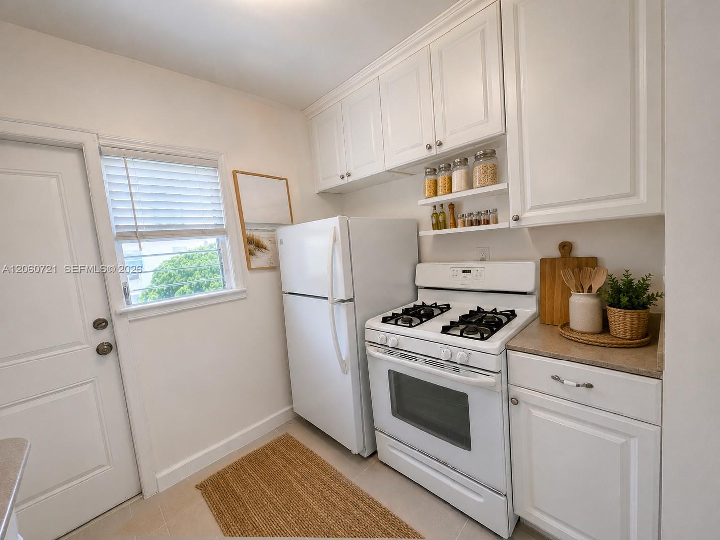 7407 Byron Ave # 3