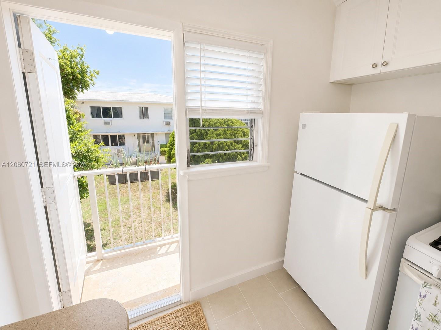 7407 Byron Ave # 3