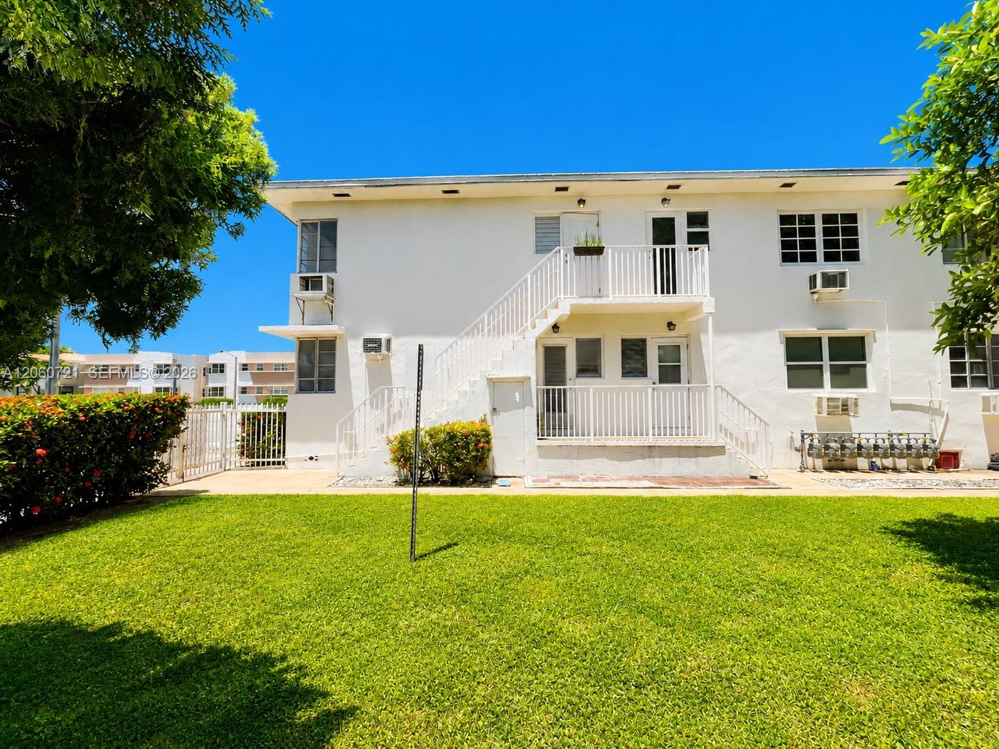 7407 Byron Ave # 3