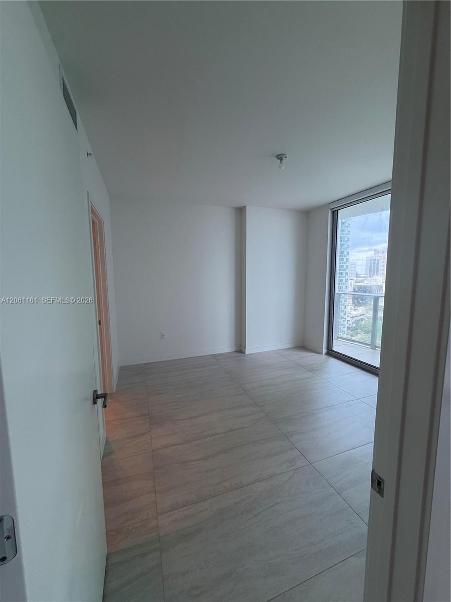 77 SE 5th st # 2106