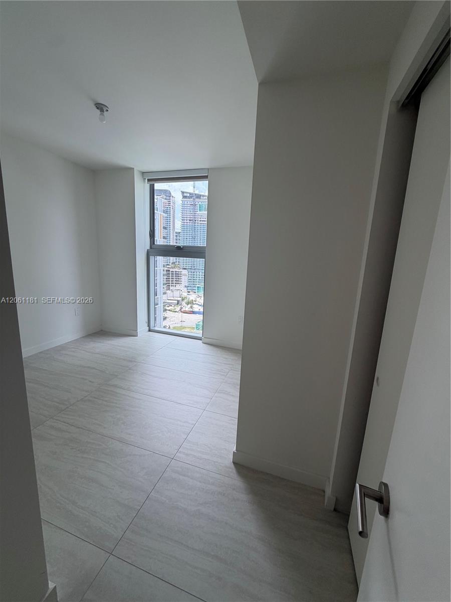 77 SE 5th st # 2106