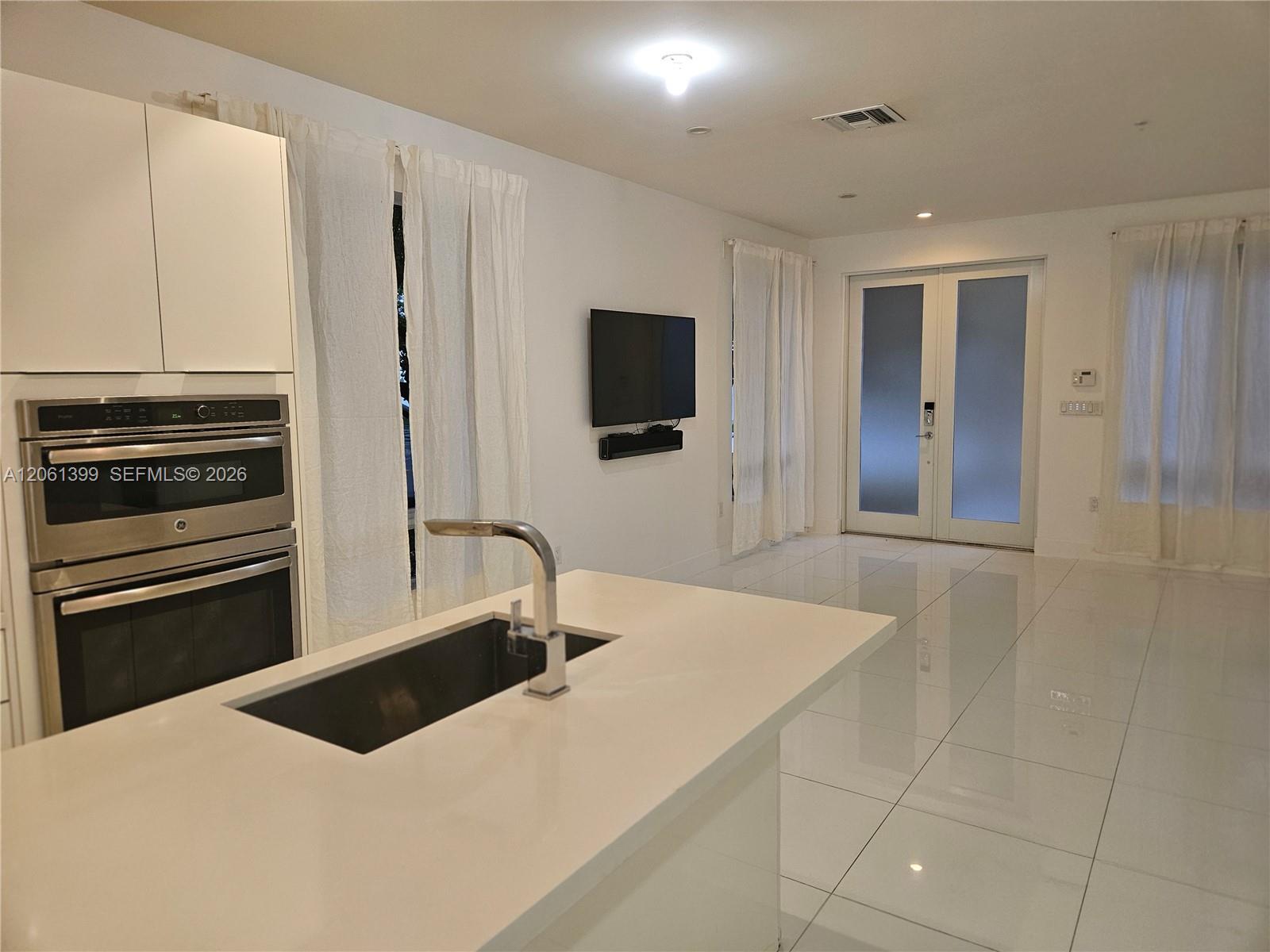 10220 NW 63rd Ter # 111