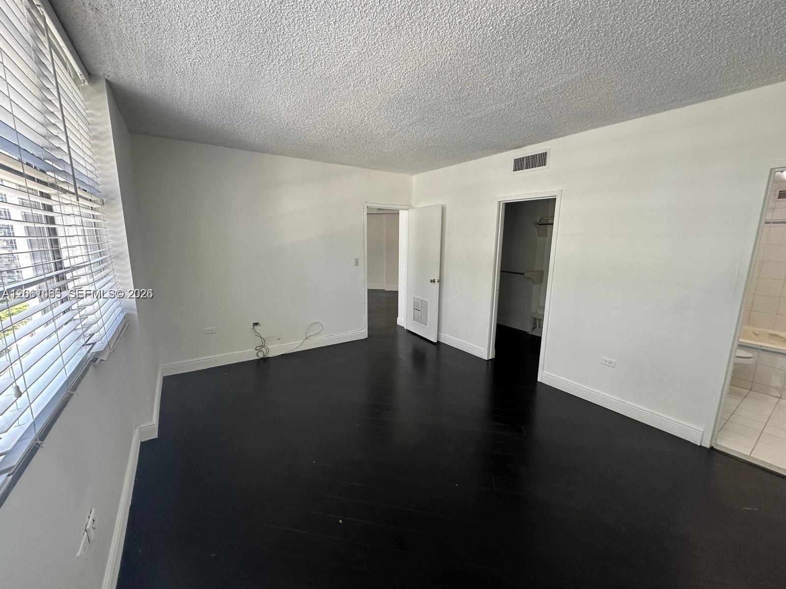999 Brickell Bay Dr # 1408