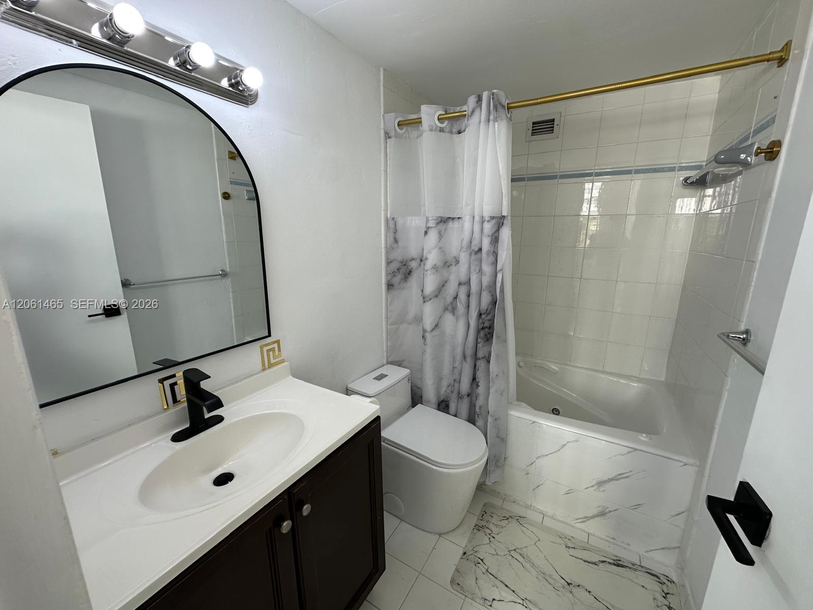 999 Brickell Bay Dr # 1408