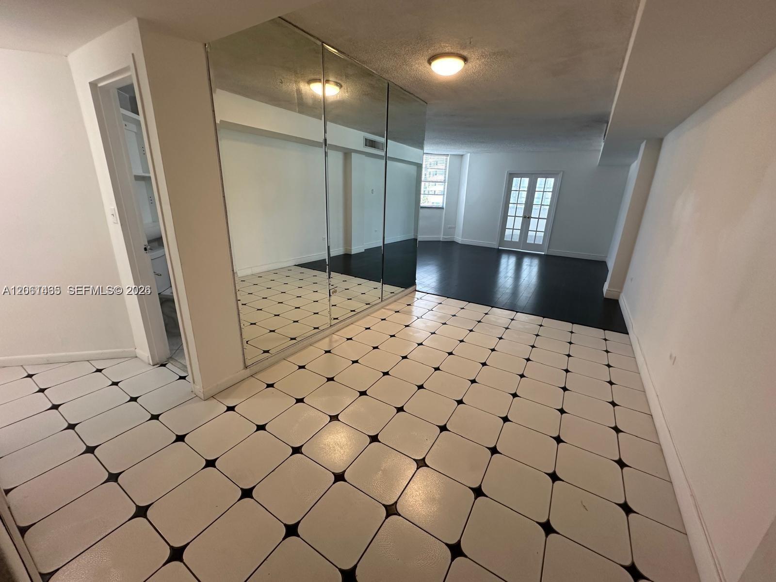 999 Brickell Bay Dr # 1408