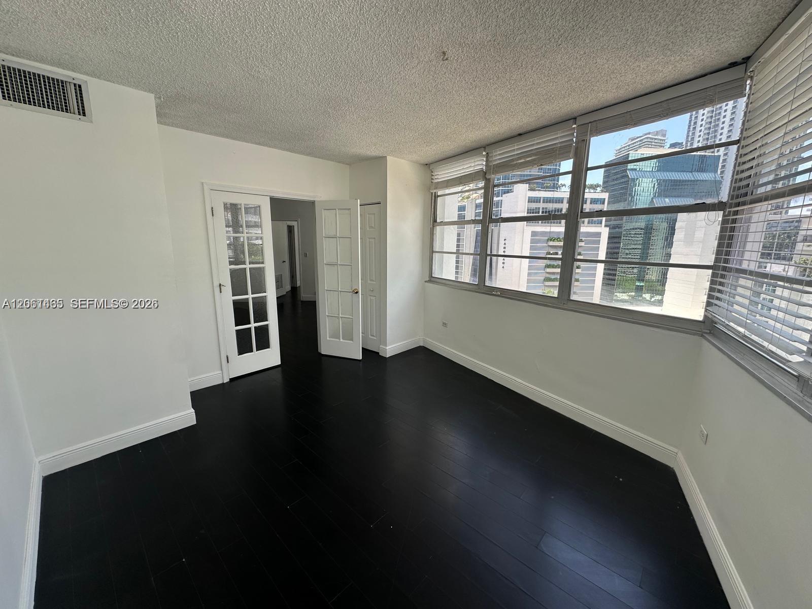 999 Brickell Bay Dr # 1408