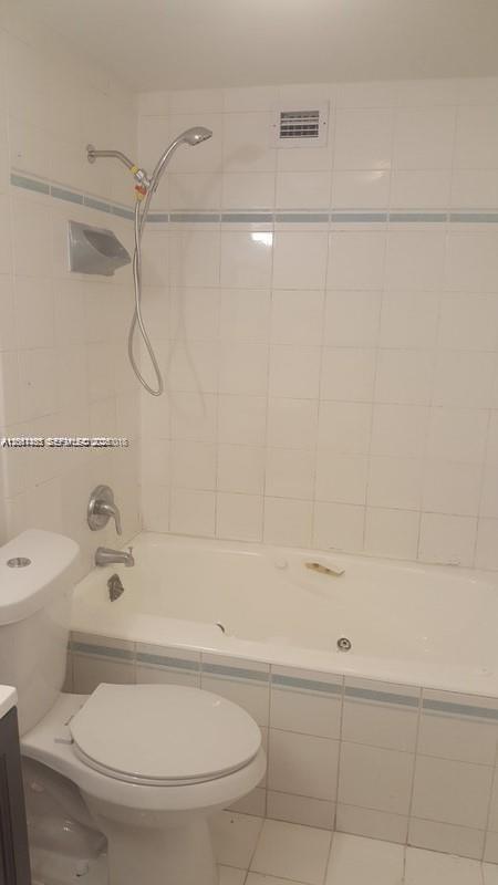 999 Brickell Bay Dr # 1408