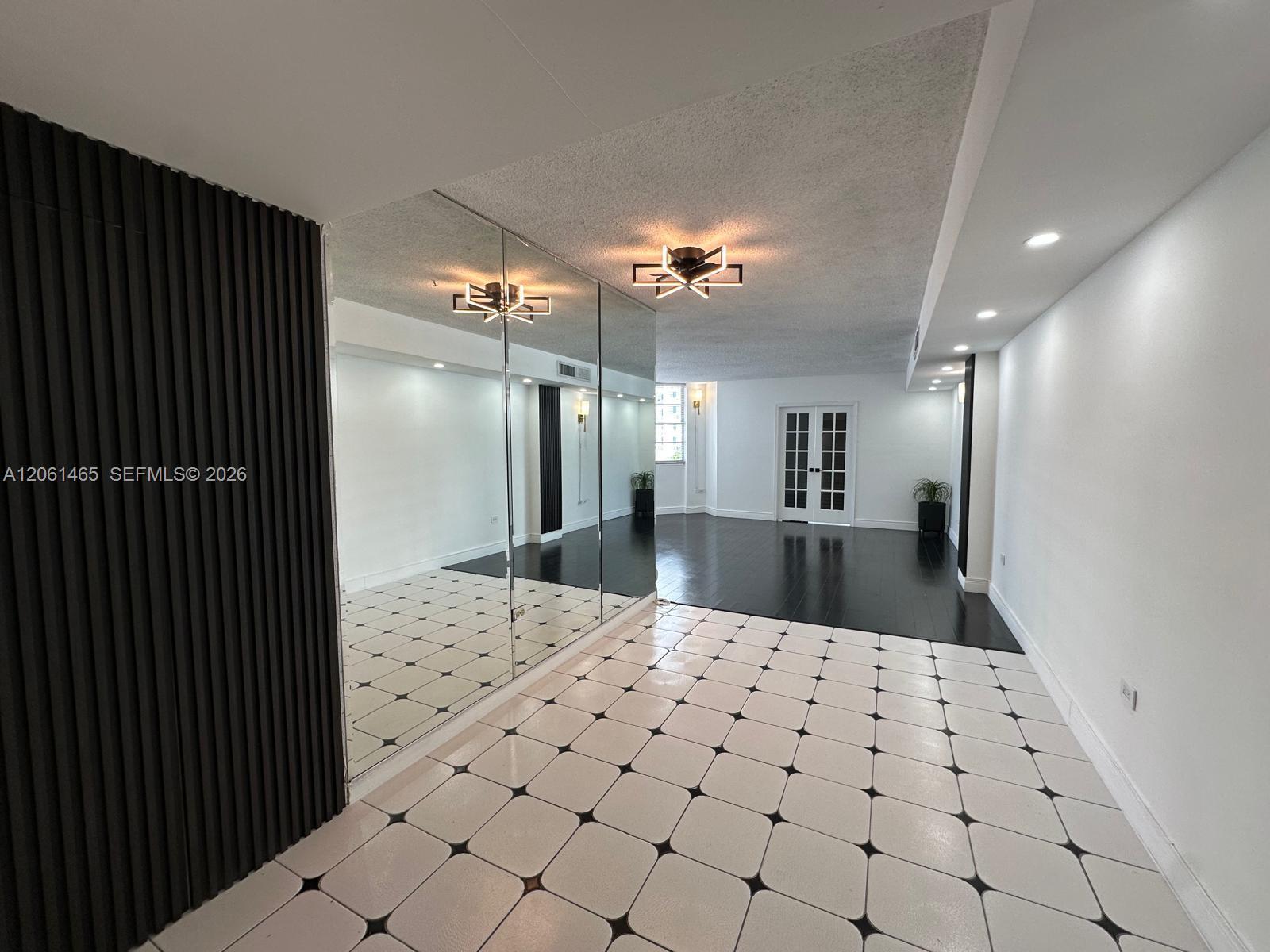 999 Brickell Bay Dr # 1408