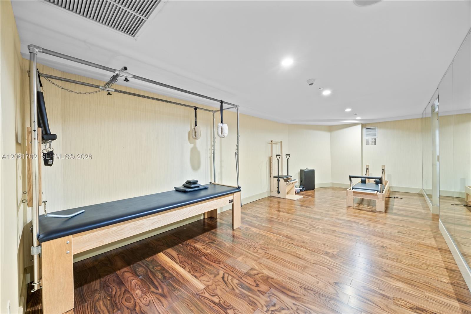 50 Biscayne Blvd # 4706