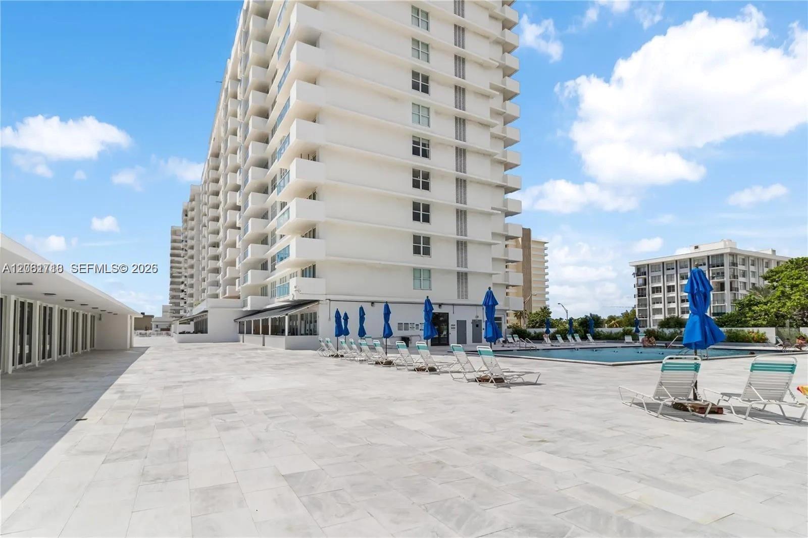 5601 Collins Ave # 1515