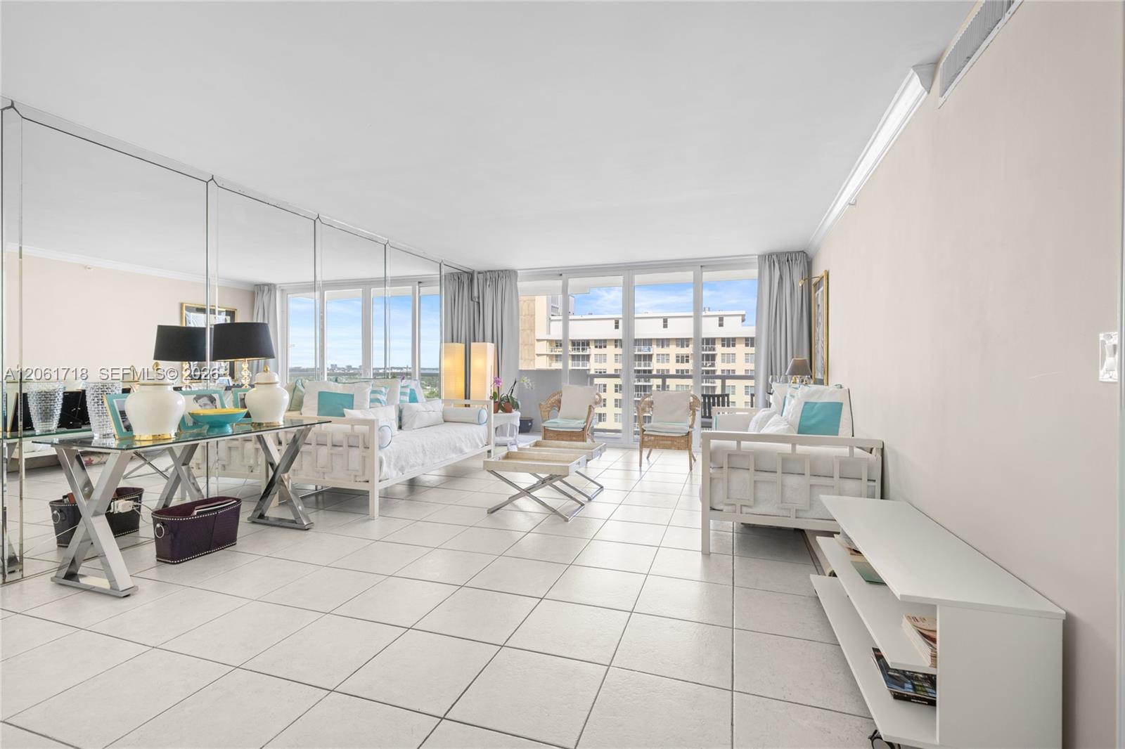5601 Collins Ave # 1515