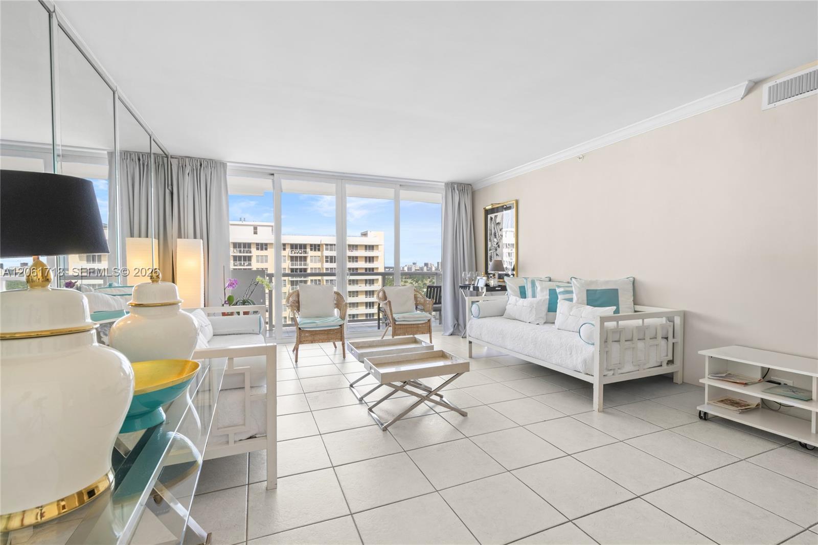 5601 Collins Ave # 1515
