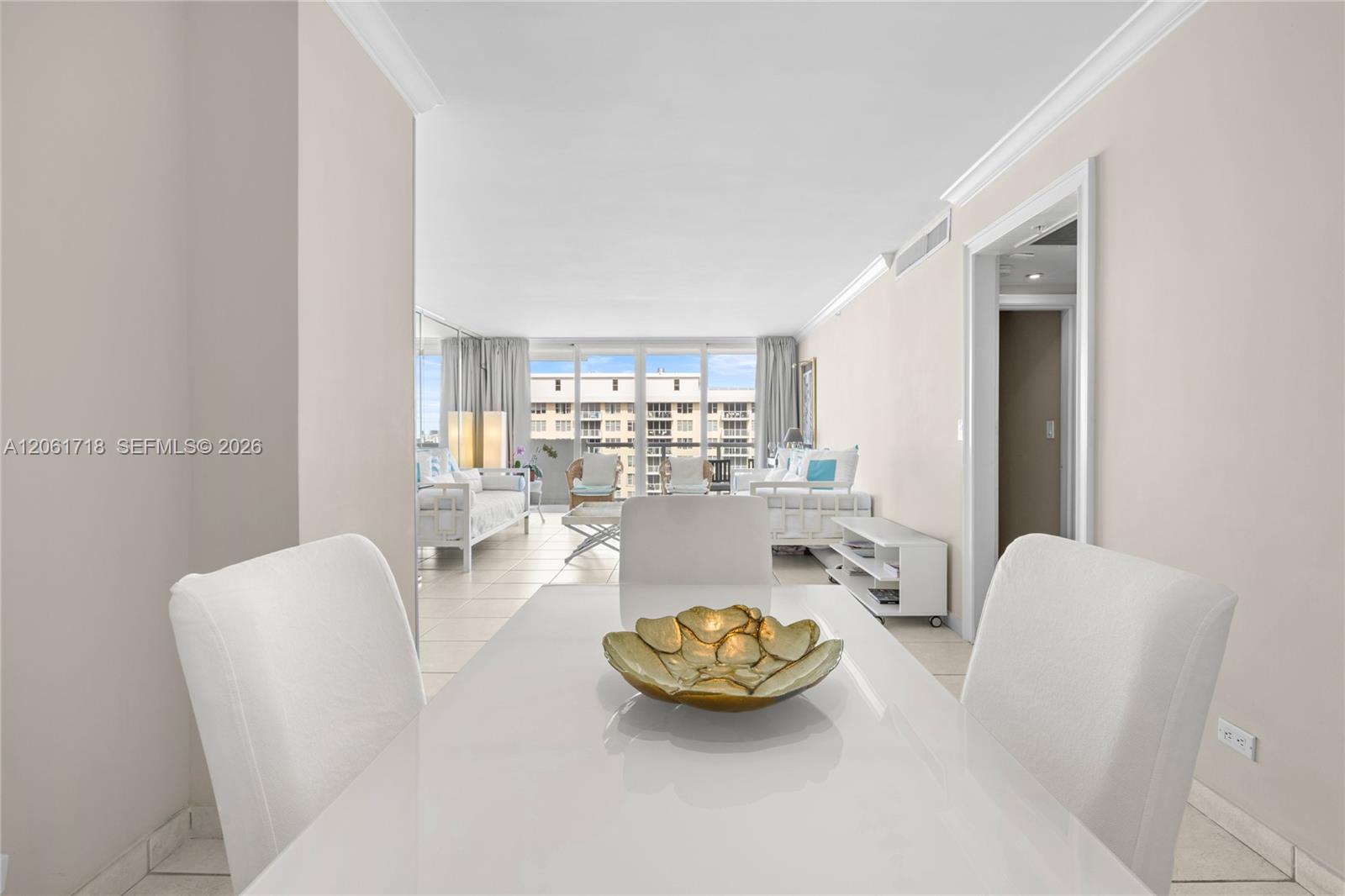 5601 Collins Ave # 1515