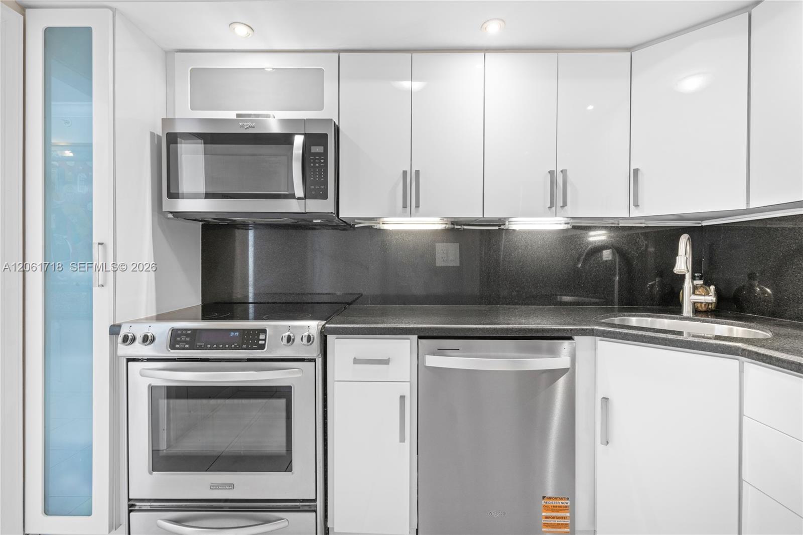 5601 Collins Ave # 1515