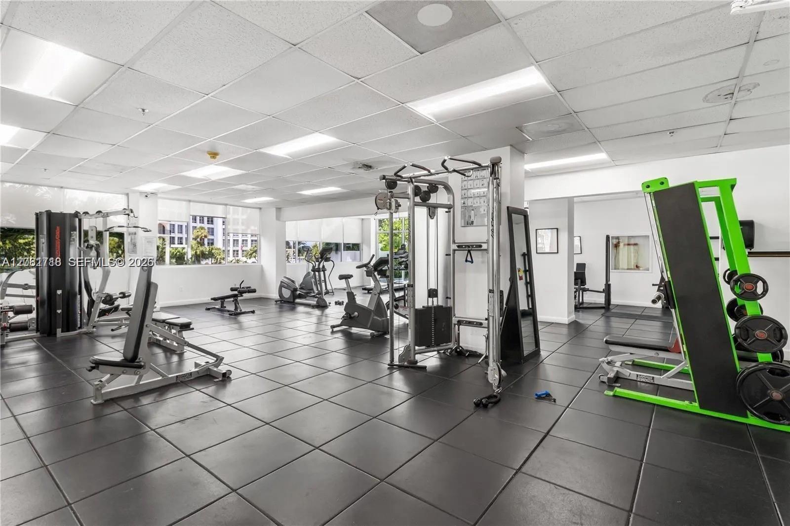 5601 Collins Ave # 1515