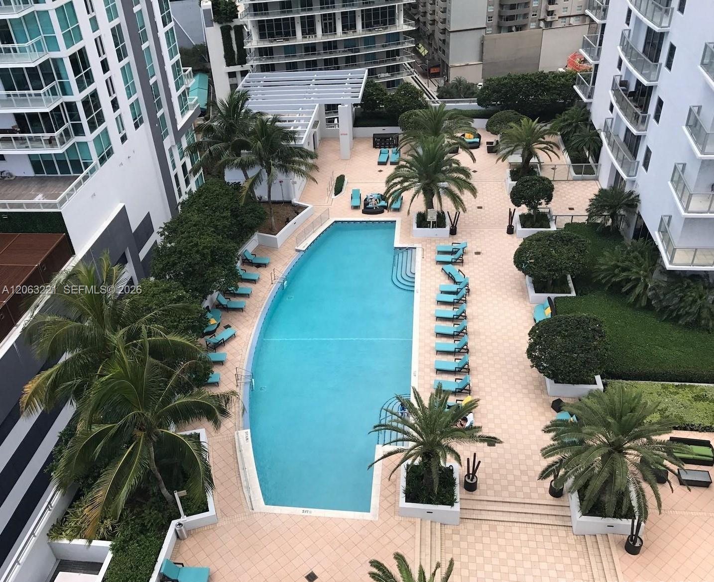 1050 Brickell Ave # 402