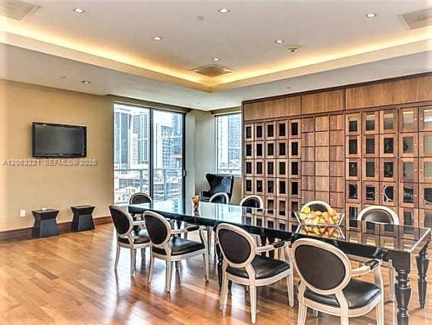 1050 Brickell Ave # 402