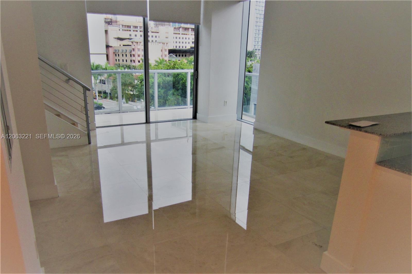 1050 Brickell Ave # 402