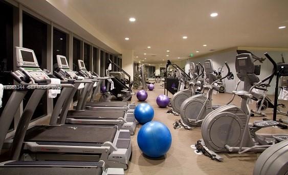 475 BRICKELL AVE # 4909